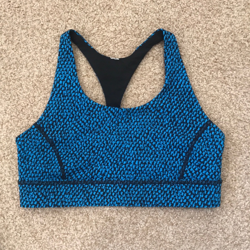 Lululemon sports bra